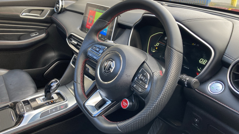 MG Hs 1.5 T-GDI Exclusive 5dr DCT Petrol Hatchback